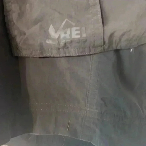 Rei co op cargo shorts - Picture 2 of 7